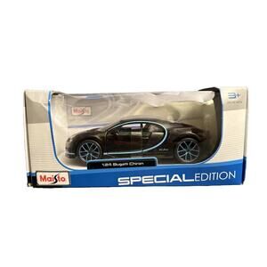 Maisto Bugatti Chiron Diecast Black/Blue Special Edition Model Car 1:24 Scale